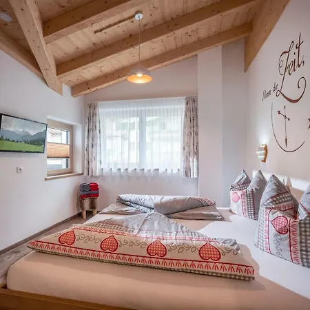 Alpinjuwel In Hippach Apartment Exterior photo