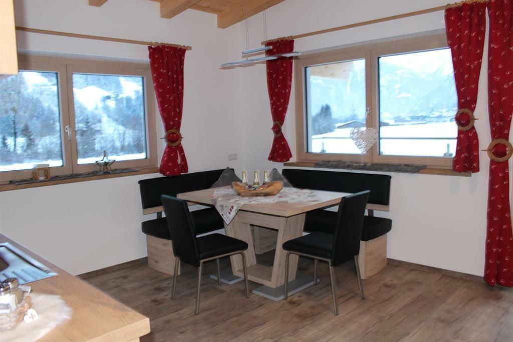 Alpinjuwel In Apartment *